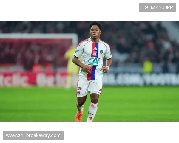 里昂5-2大胜梅斯，恩德里克帽子戏法闪耀全场