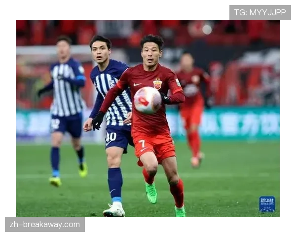 【2026年4月中超联赛·非赛事·文化“中超进校园”活动走进上海同济大学，武磊与学生球迷互动